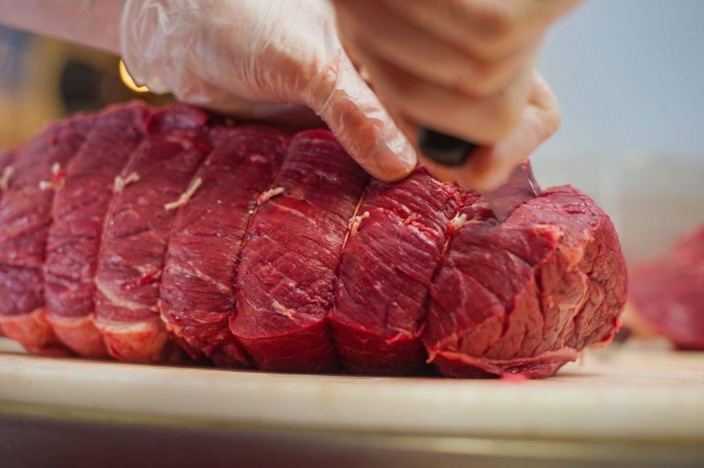 Meat tying beef roast 8