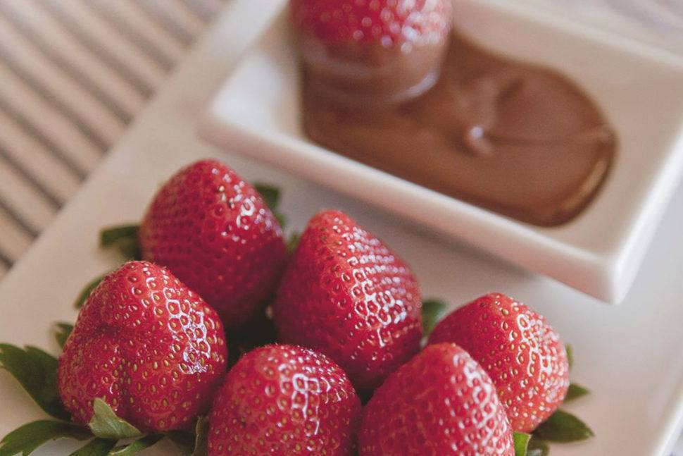 chocolate ze dried strawberries