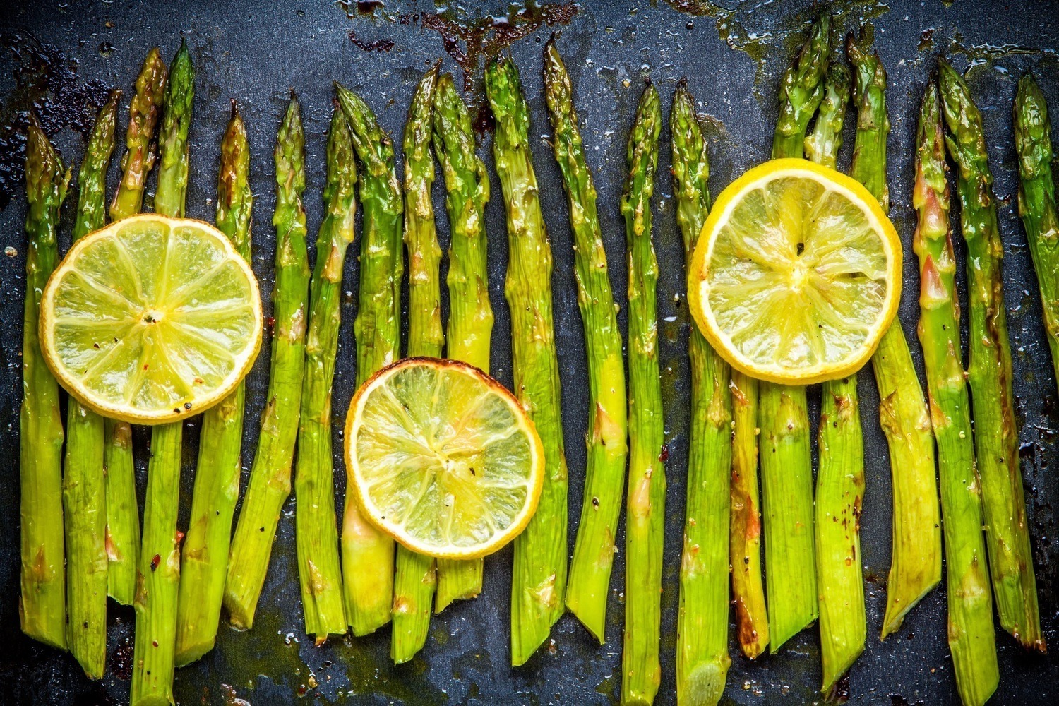 Lemon grilled asparagus